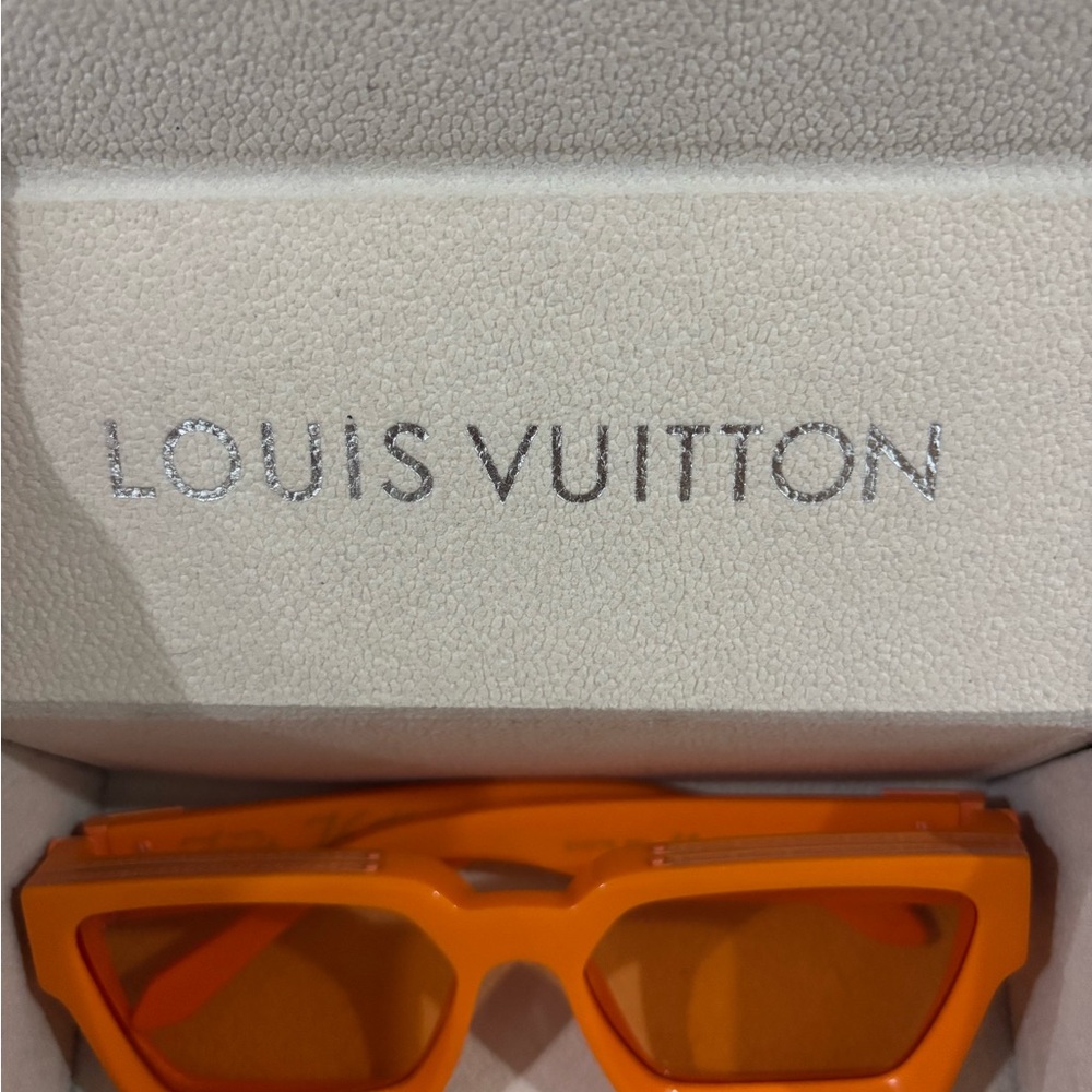 Louis Vuitton Bold Orange Sunglasses - Picture 2 of 5